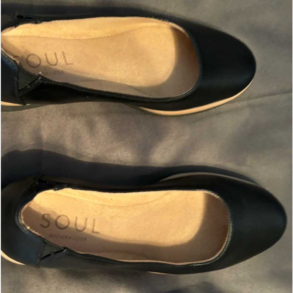 NATURALIZER COMFY FLATS